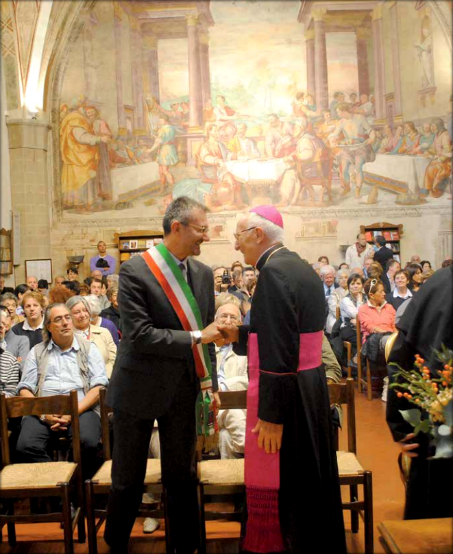 Archbishop Nuncio Apostolic Pier Giacomo De Nicolò with the Representative of the Mayor of Isola del Liri, Italy During the Valtorta Conference